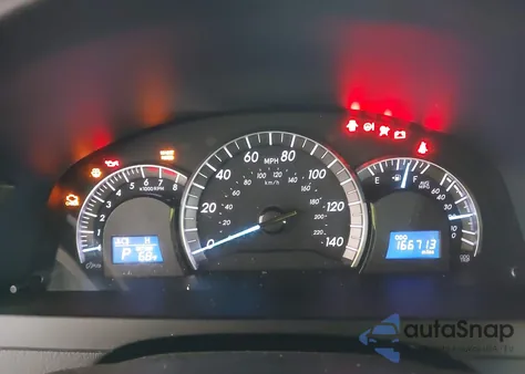 2014 Toyota Camry Se z USA, uszkodzony, nr VIN 4T1BF1FK6EU789899